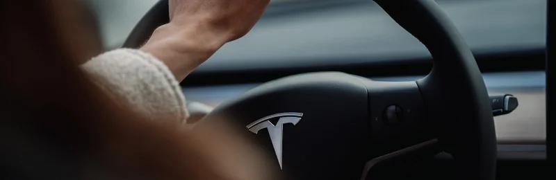 特斯拉 Tesla