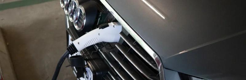 电动汽车 EV