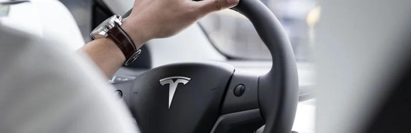 特斯拉 Tesla