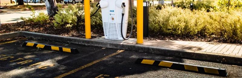电动汽车 EV
