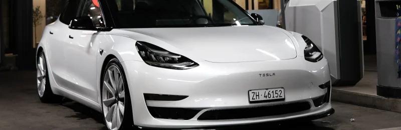 特斯拉 Tesla