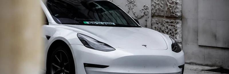 特斯拉 Tesla