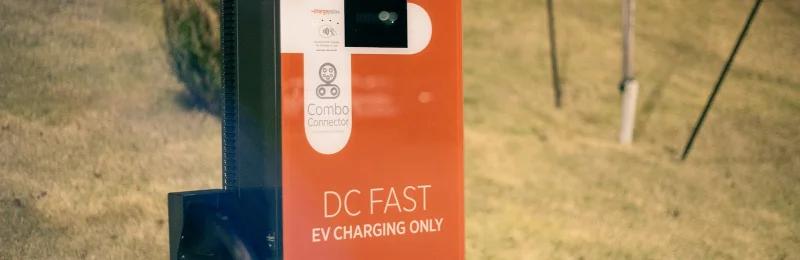 电动汽车充电 Car charging