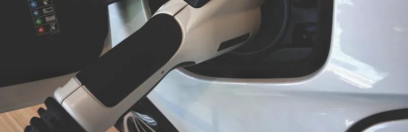 电动汽车充电 Car charging