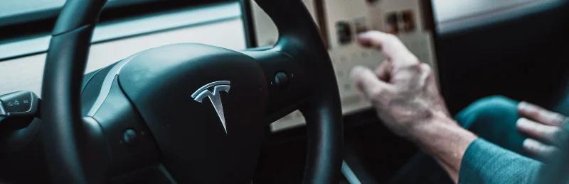 特斯拉 Tesla