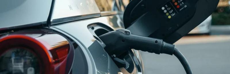 电动汽车 EV