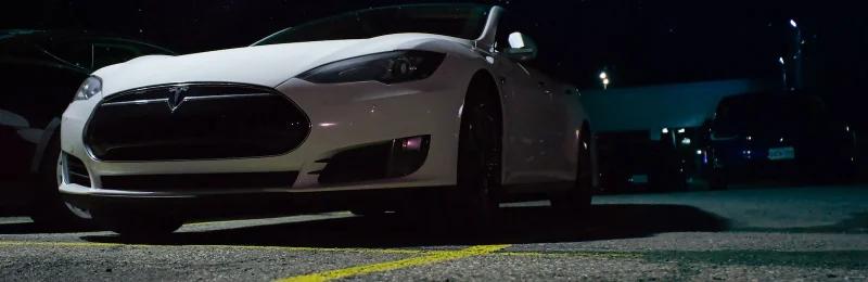 特斯拉 Tesla
