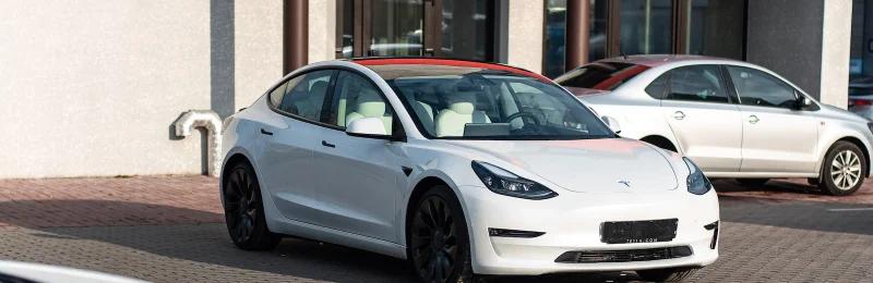特斯拉 Tesla