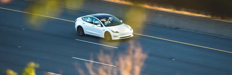 特斯拉 Tesla