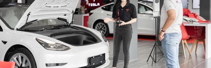 特斯拉 Tesla