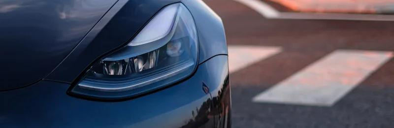 特斯拉 Tesla