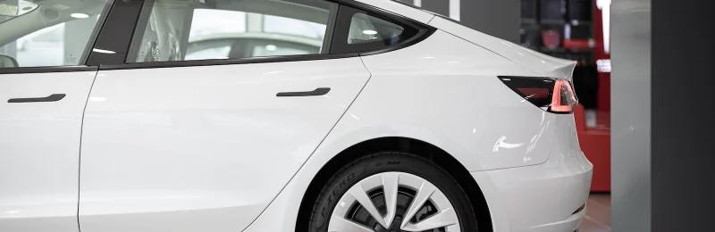特斯拉 Tesla