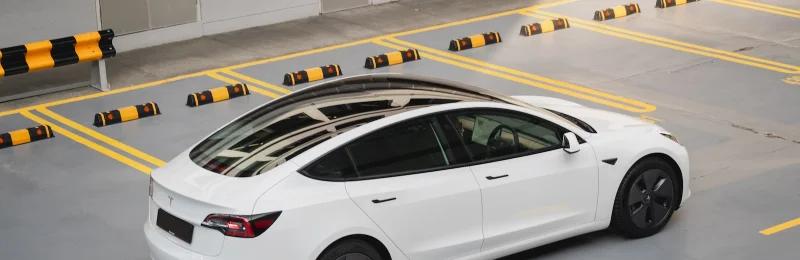 特斯拉 Tesla