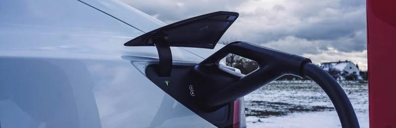 特斯拉 Tesla
