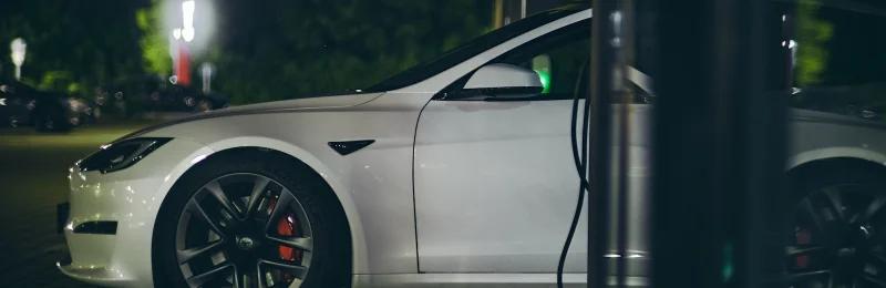 特斯拉 Tesla