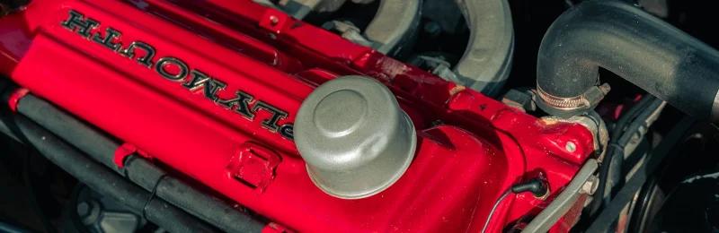 汽车发动机 automobile engine