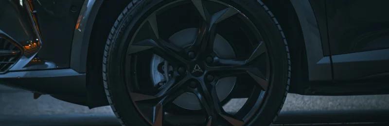 汽车轮胎 Automobile tire
