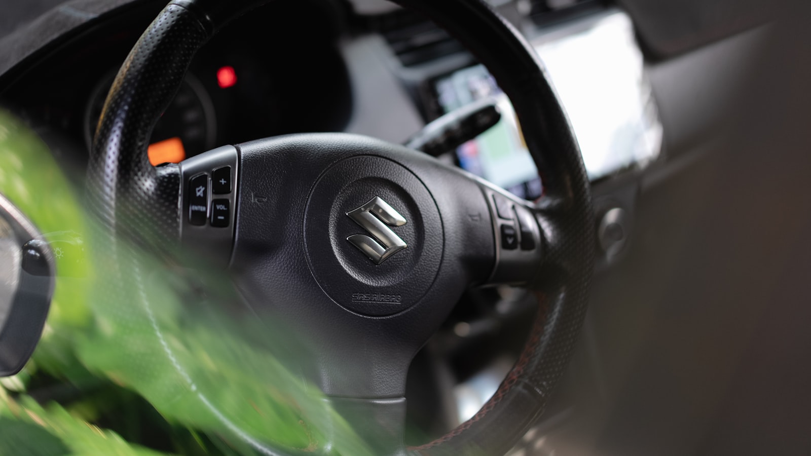 汽车方向盘 The automobile steering wheel
