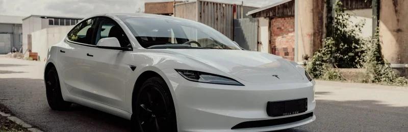 特斯拉 Tesla